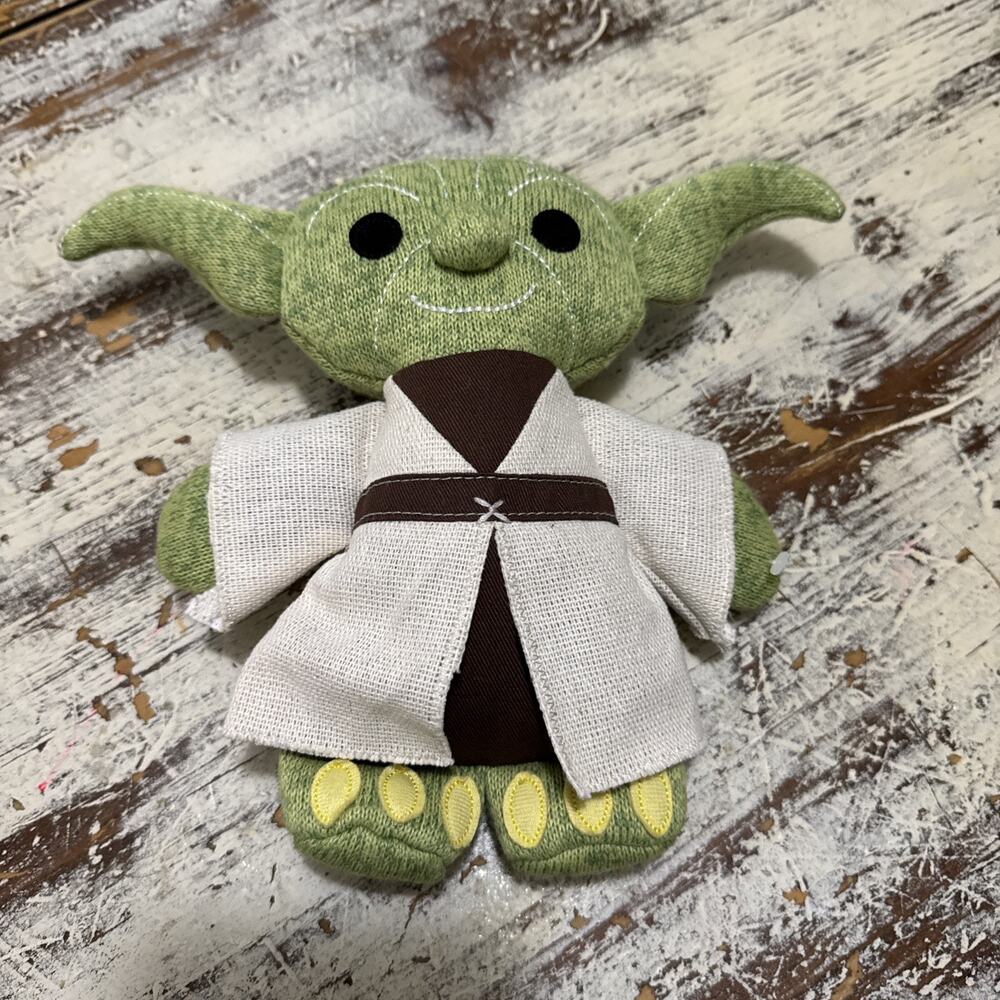 Disney Star Wars Galaxy's Edge Toydarian Toymaker Yoda Jedi Toy Plush 7.5” NWOT